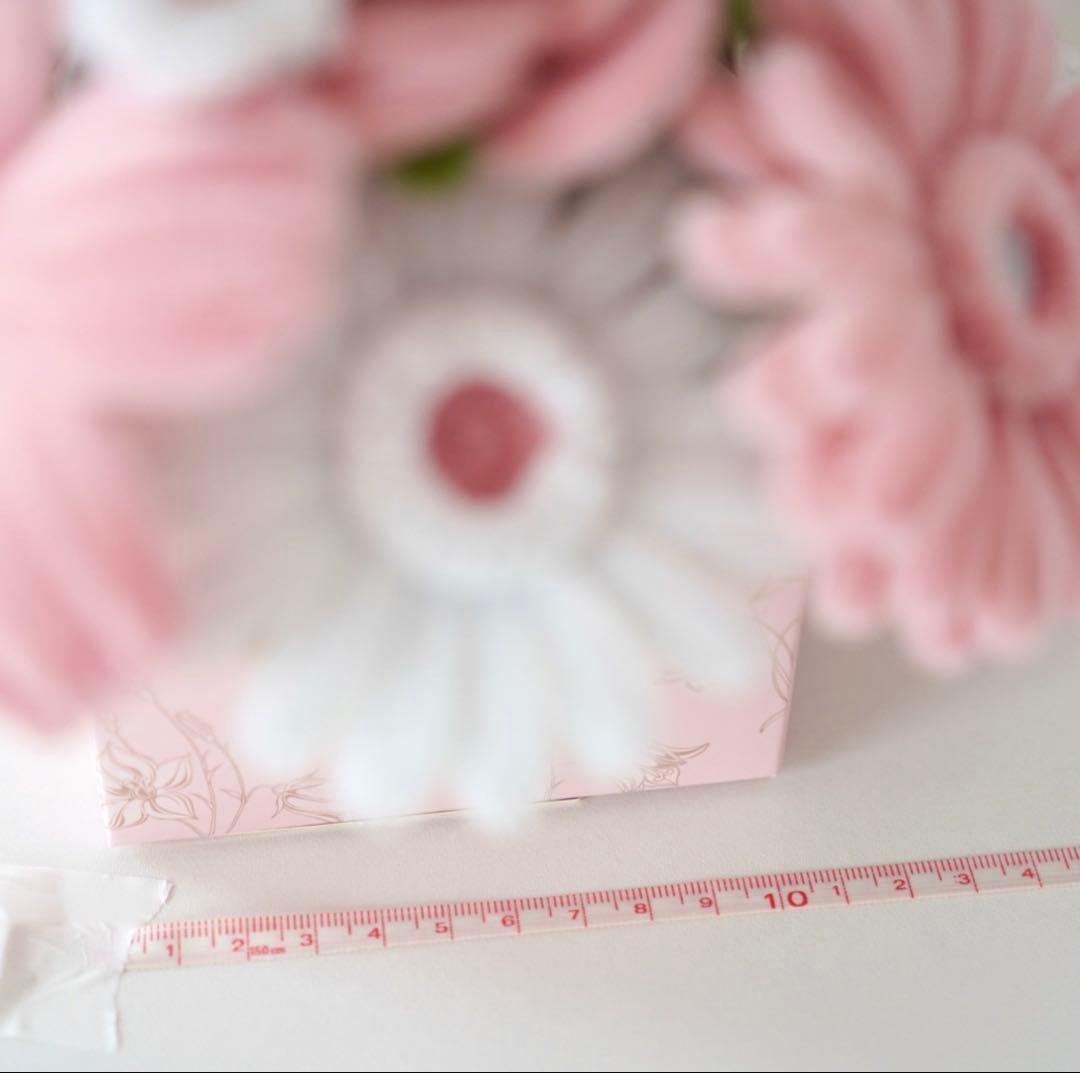 ピンクホワイト花のブーケ　ギフトボックス入り