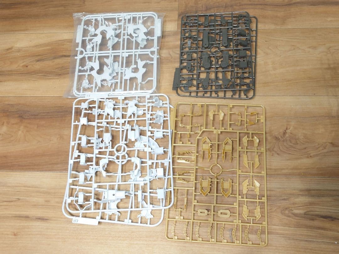 ゾイド　もどき　ムゲン クリアver.電飾付パール塗装　グロス仕上げ