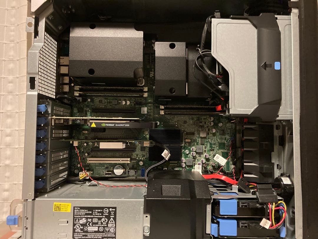 T5600 XeonE5-4650L×2 64GB Quadro2K SSD+