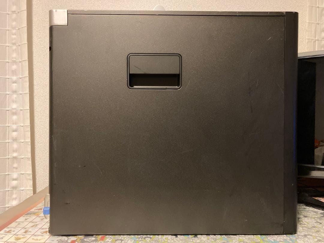 T5600 XeonE5-4650L×2 64GB Quadro2K SSD+