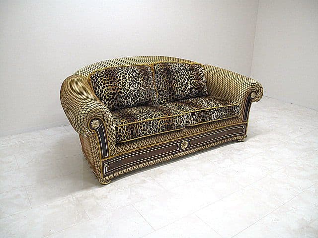 【展示品】 ヴェルサーチ ホーム　レオパード柄2人掛けソファ フェザークッション