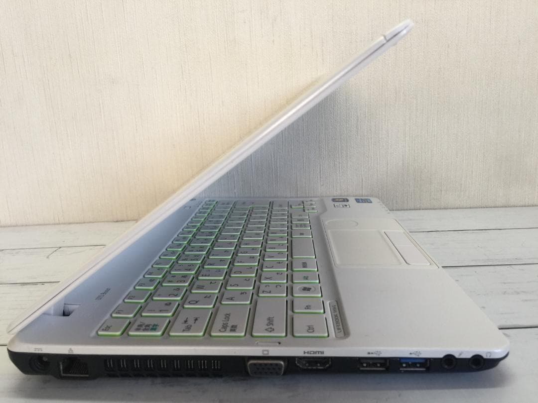 富士通　LIFEBOOK SH54/G13.3型液晶 軽量コンパクトパソコン