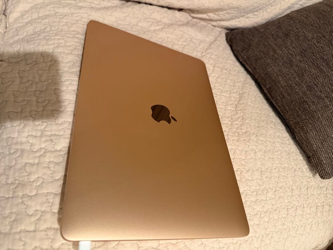 【ほぼ未使用/超美品】M1 バッテリー100% MacBook Air ゴールド