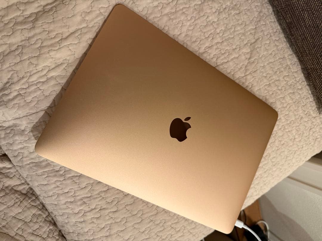 【ほぼ未使用/超美品】M1 バッテリー100% MacBook Air ゴールド