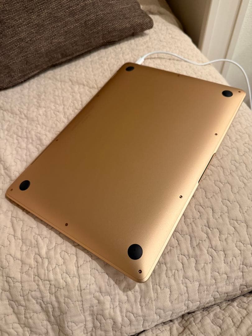 【ほぼ未使用/超美品】M1 バッテリー100% MacBook Air ゴールド