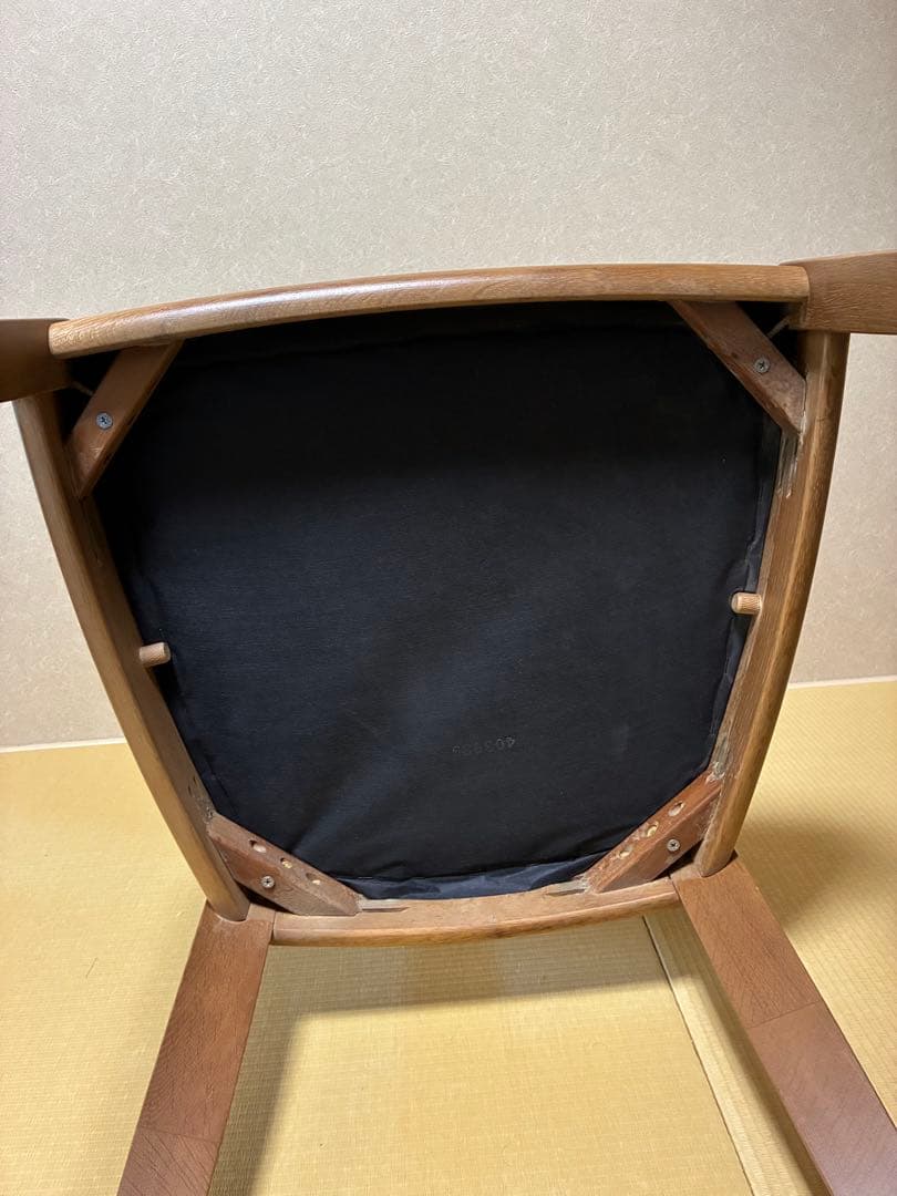 karimoku(カリモク) 椅子