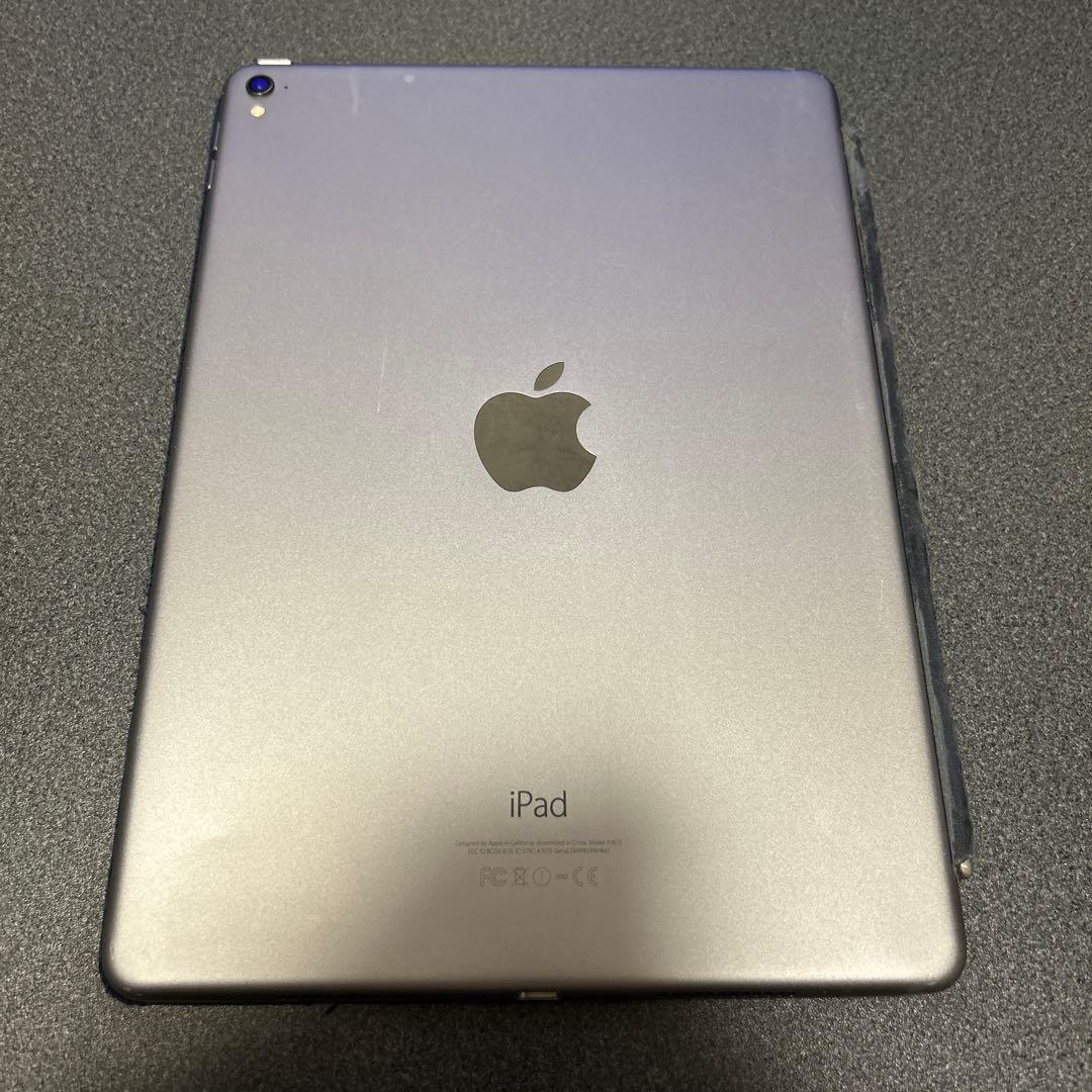 iPad Pro 9.7 128GB Smart Cover等おまけ多数
