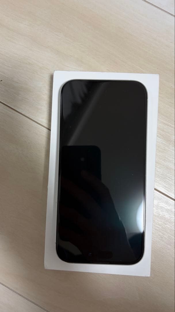 Apple iPhone16本体 ホワイト　128GB