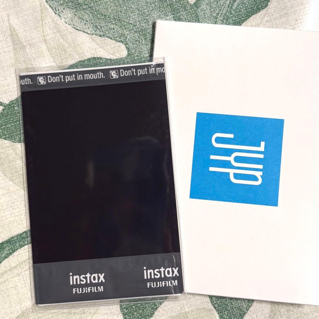 TWICE サナ 直筆サイン入りチェキ