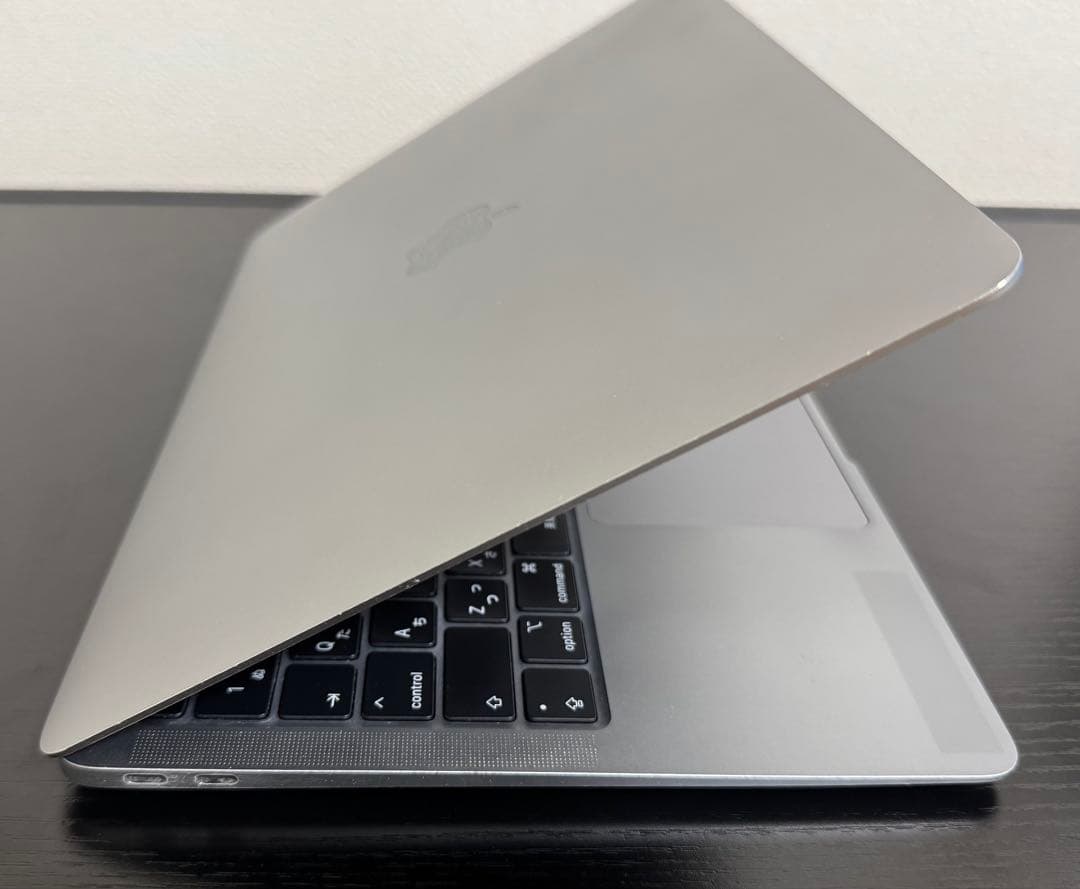 MacBook Air M1 16GB 512GB バッテリ84% 充放電223