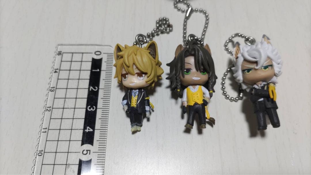 ツイステ　サバナクロー寮　グッズセット