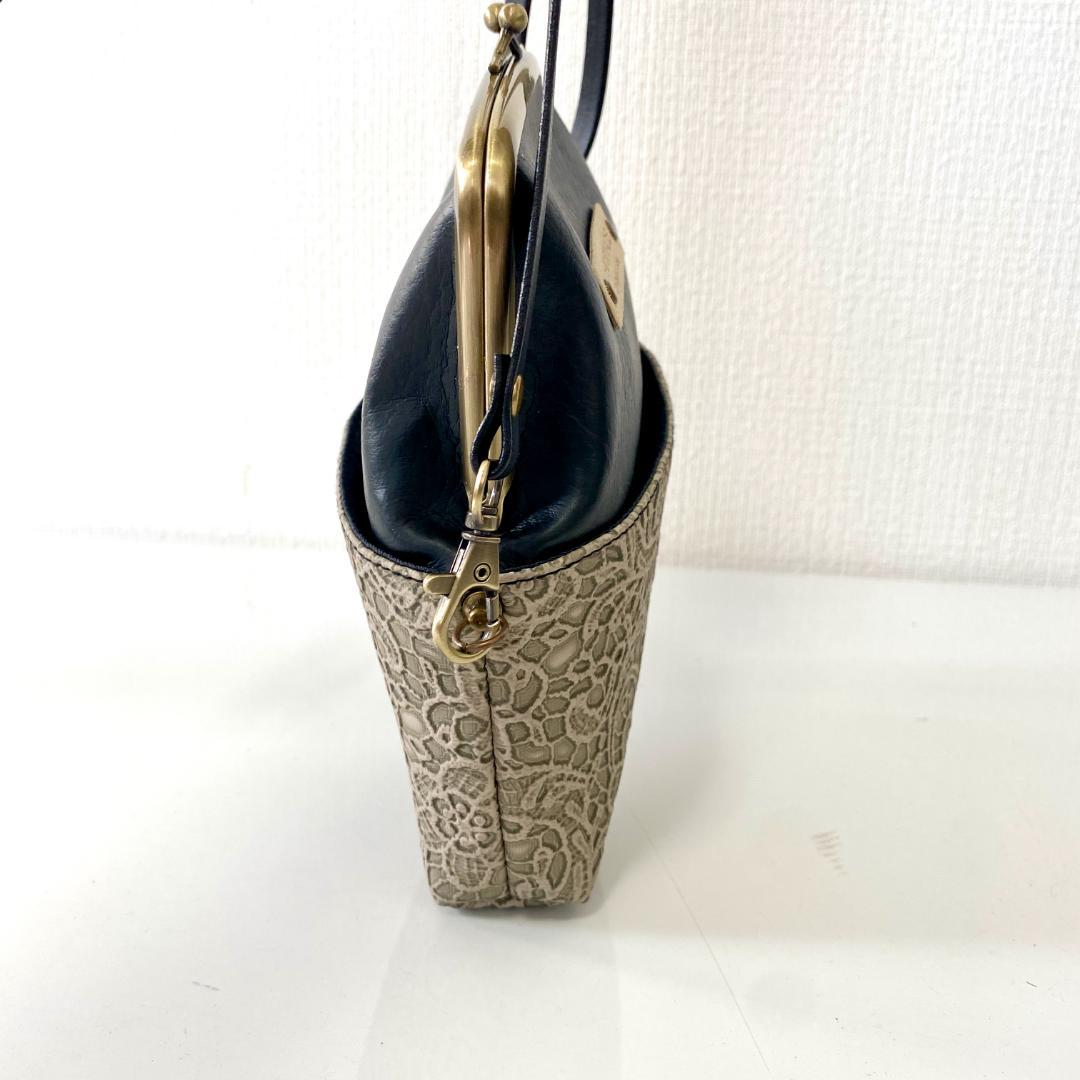 立体レース模様 がま口バッグ と スマホショルダー 2点セット 合皮 グレー＆黒