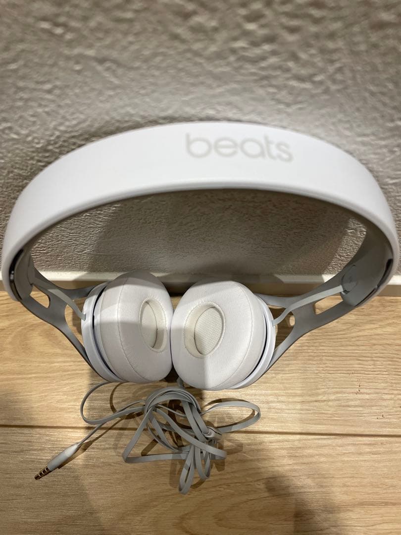 Beats ホワイト ヘッドホン
