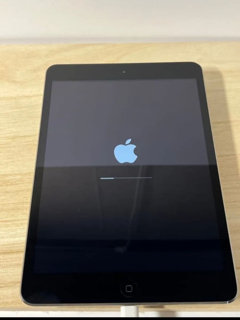 【値下げ中・動作良好】iPad Mini 第2世代 128GB Wi-Fiモデル