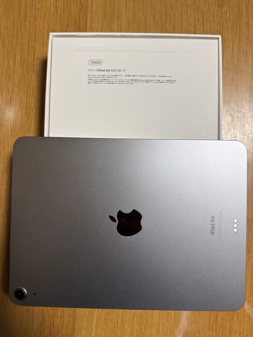 極美品　iPad Air M2 128GB Wi-Fiモデル　スペースグレー