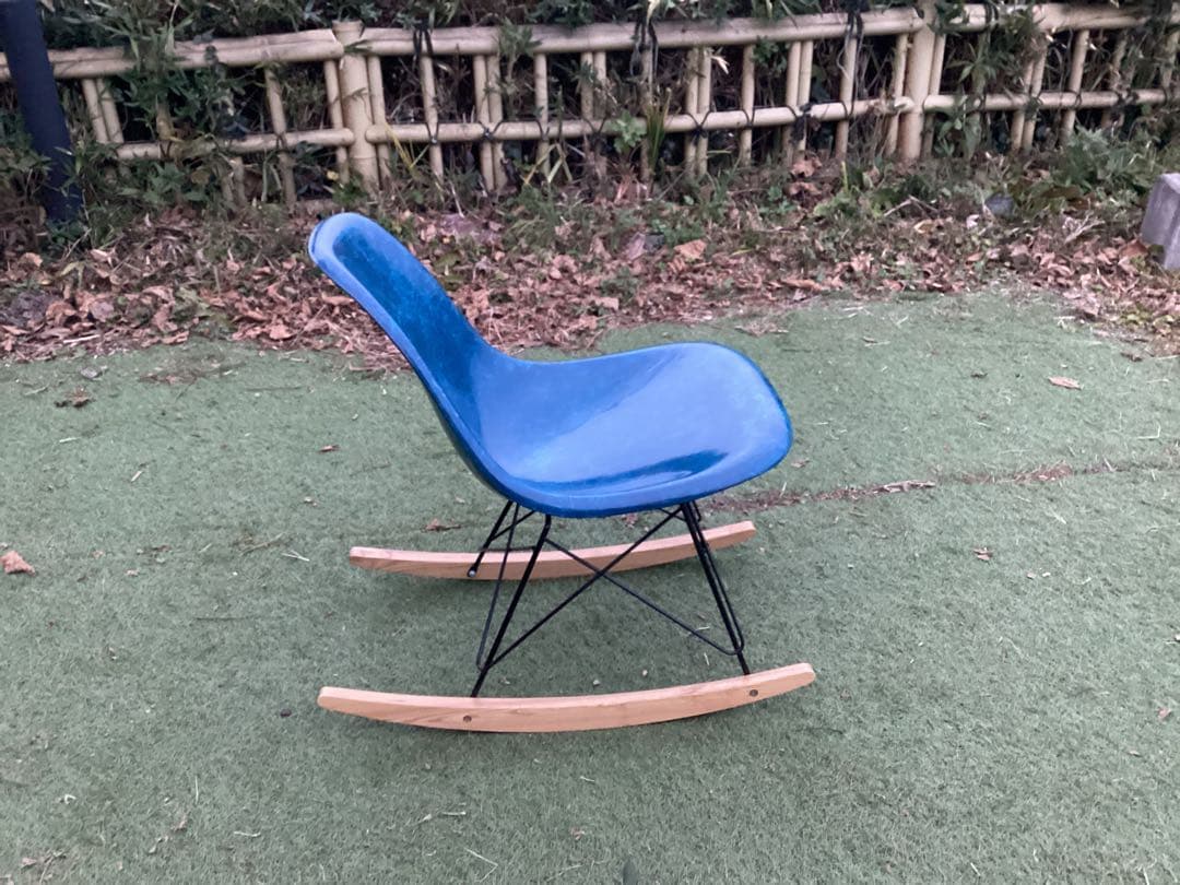 イームズ　シェルチェア　ロッキングチェア　リビングチェア　椅子