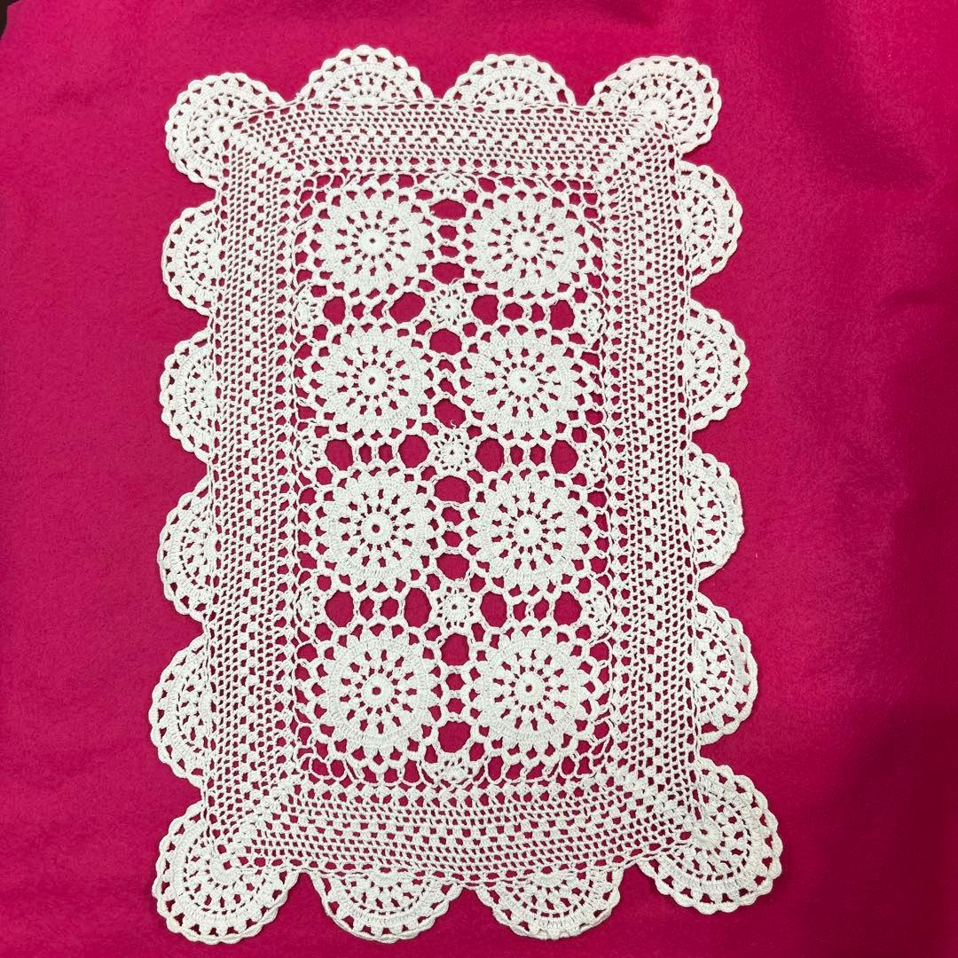 レース編み ４枚　アンティーク　ロンドン　蚤の市　ボートフェロー　ハンドメイド