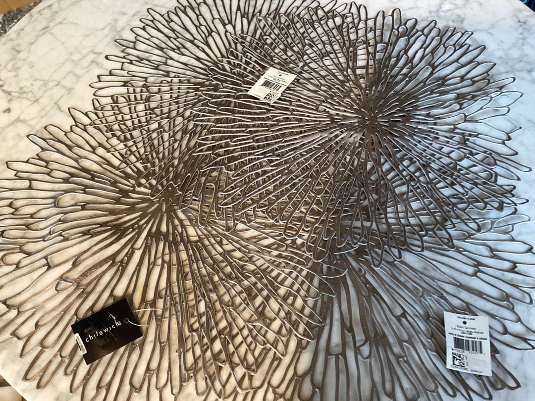 チルウィッチ ランチョンマット ブルーム ラウンド 4枚 ガンメタル　シルバー