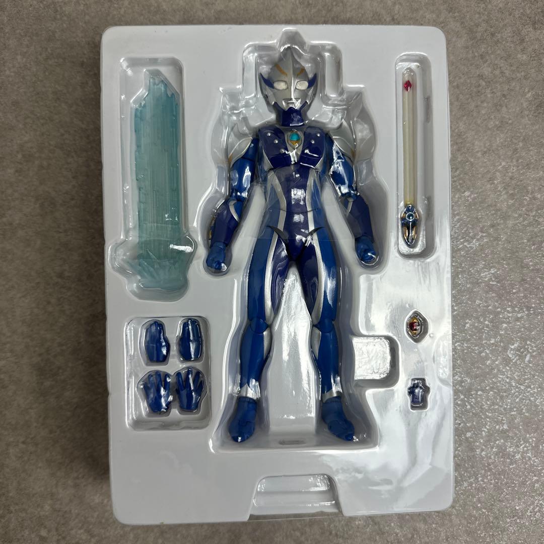 ★美品★ウルトラマンヒカリ ウルトラアクト 魂ウェブ商品 ウルトラマンメビウス
