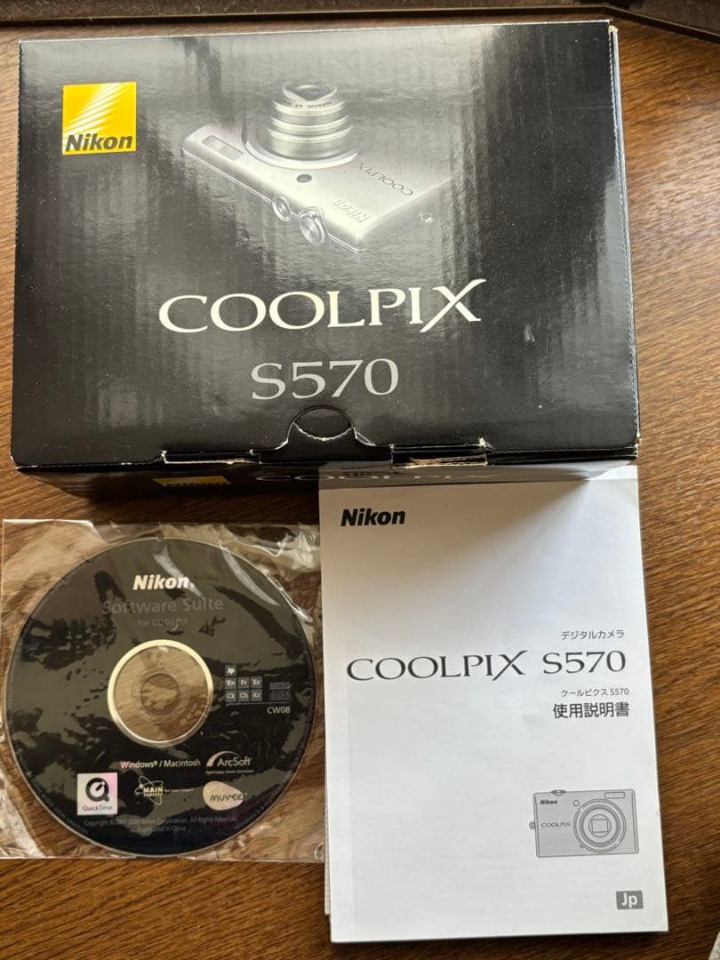 Nikon COOLPIX ピンク コンパクトデジタルカメラ　充電器付