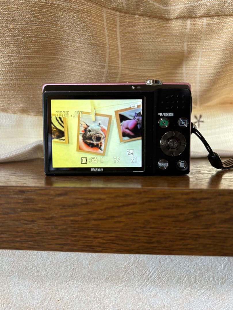 Nikon COOLPIX ピンク コンパクトデジタルカメラ　充電器付