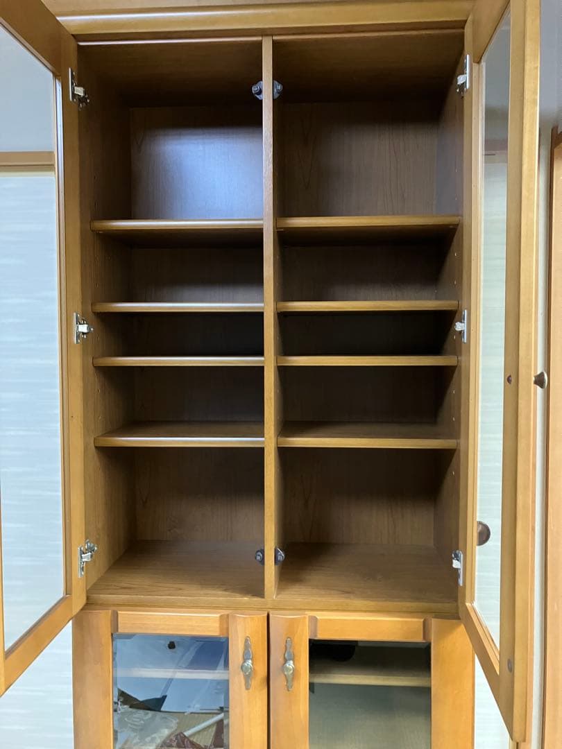 ガラス扉　キャビネット　モーブル　大川家具