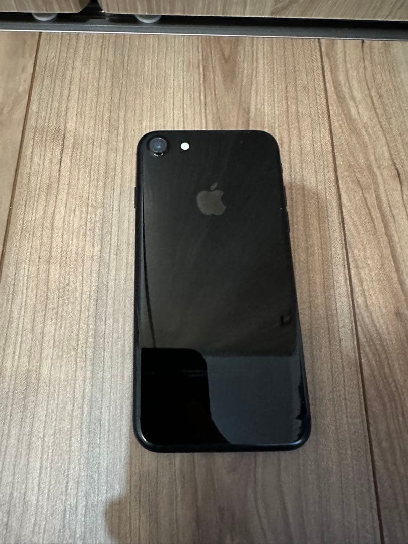 iphone 7 simフリー　128GB ジェットブラック