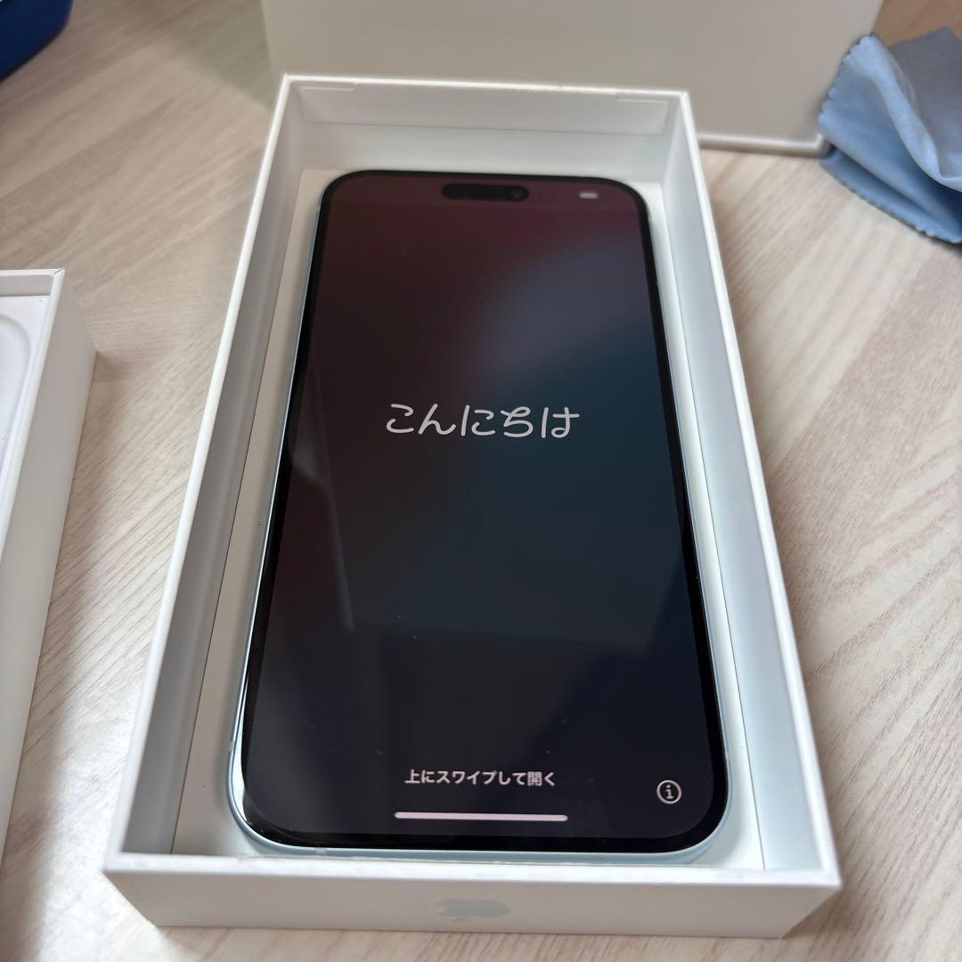 iPhone15plus 128gb ブルー　アイフェイスケース付き