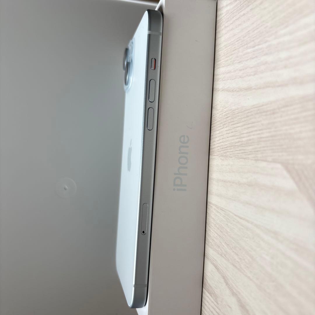 iPhone15plus 128gb ブルー　アイフェイスケース付き