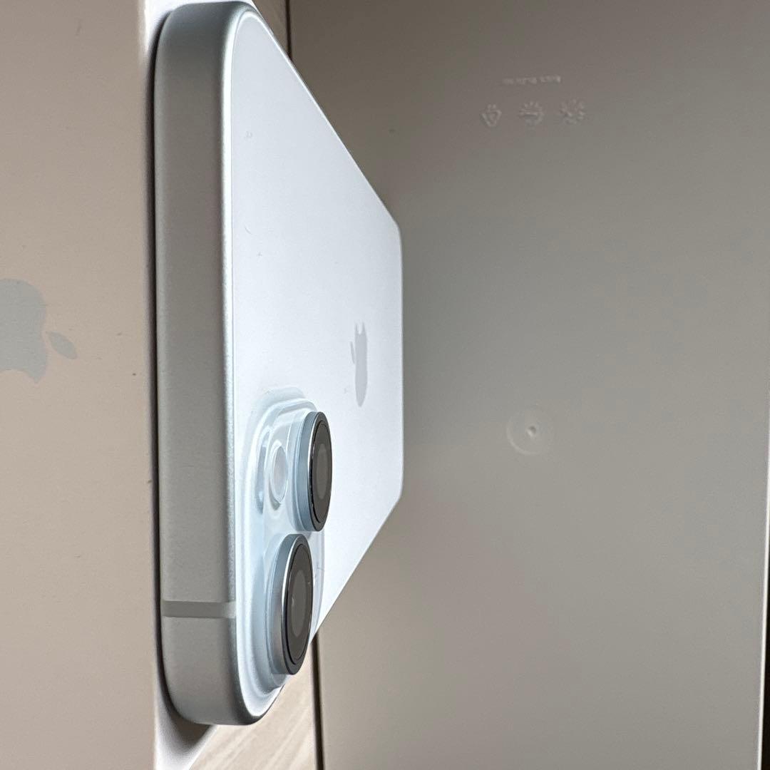 iPhone15plus 128gb ブルー　アイフェイスケース付き