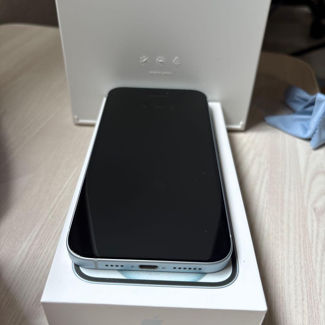 iPhone15plus 128gb ブルー　アイフェイスケース付き