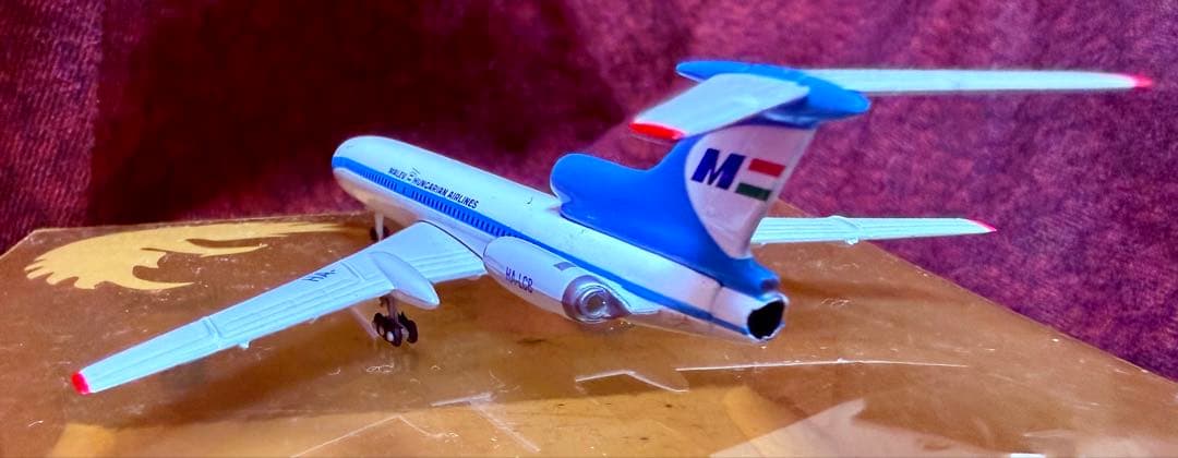 マレーヴ・ハンガリー航空 ツポレフ Tu-154B2 1/400 ハンガリー