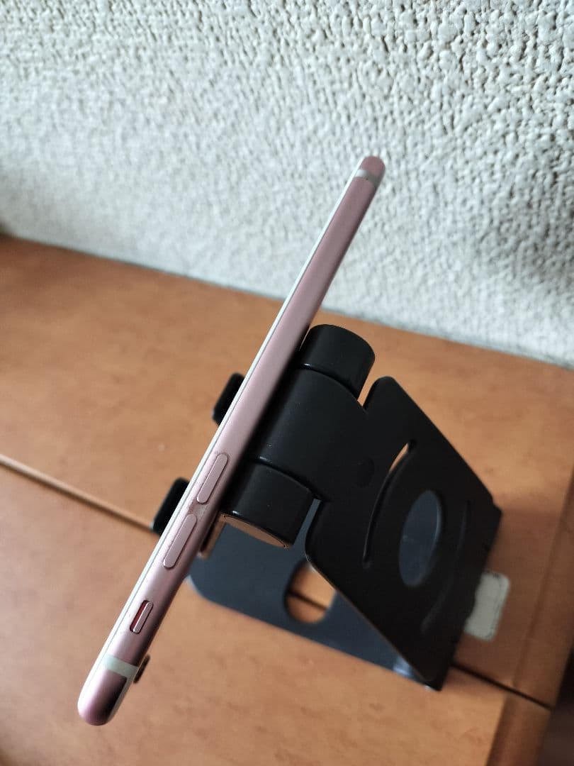 iPhone 6s 16gb バッテリー100% simフリー