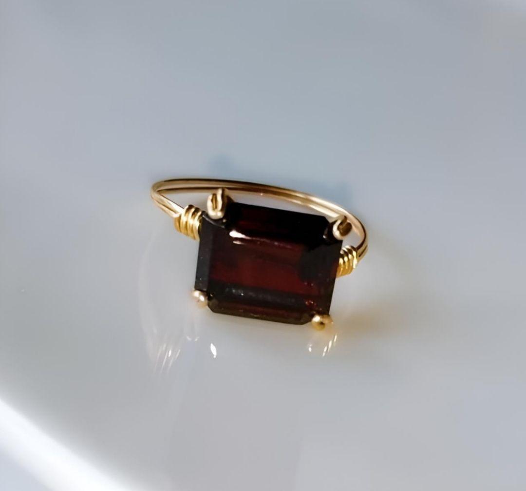 Kgf14 宝石ルース ガーネット エメラルドカット 爪留め リング