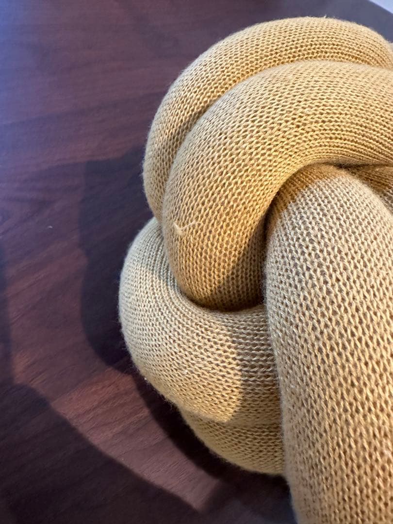 デザインハウス　ストックフォルム　Knot Cushion ノットクッション