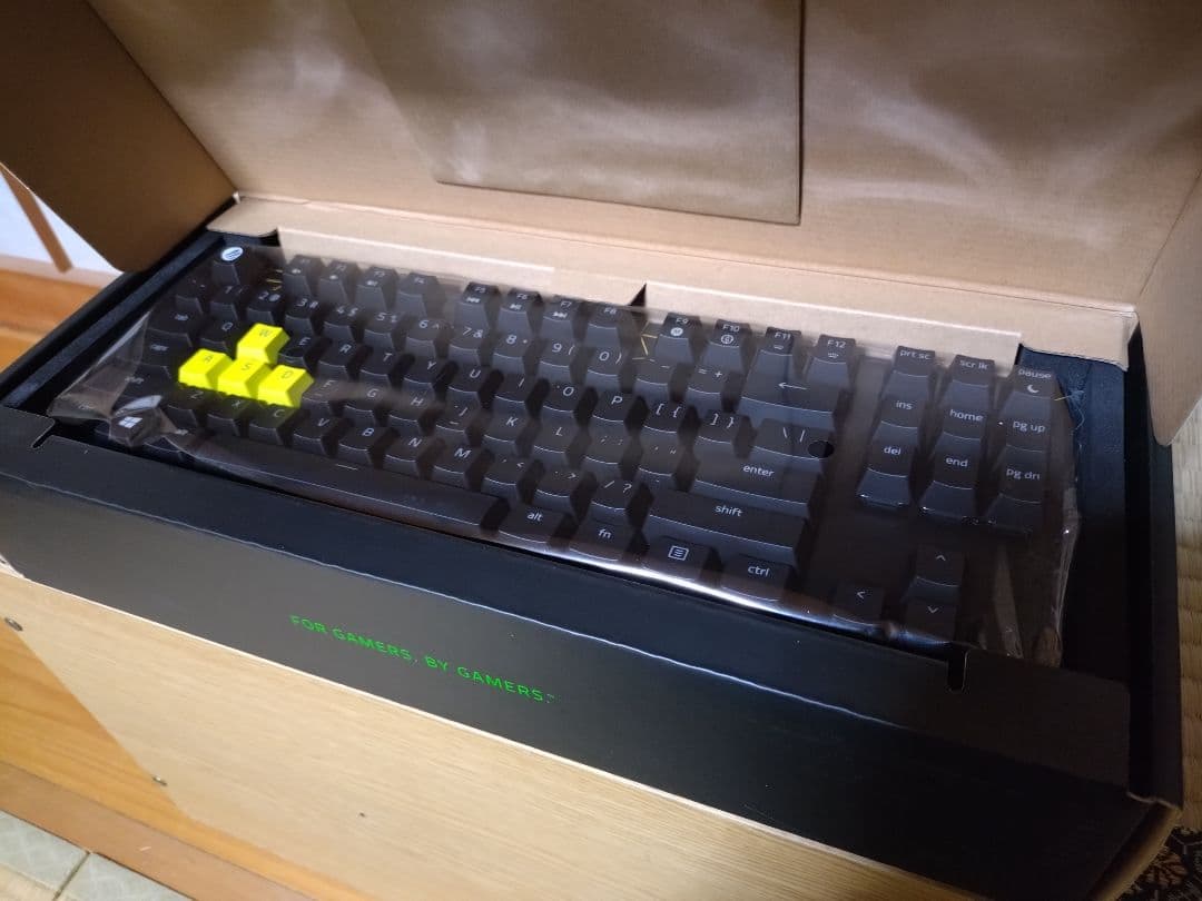 キーボード Razer Huntsman V2 Tenkeyless ESL Edition