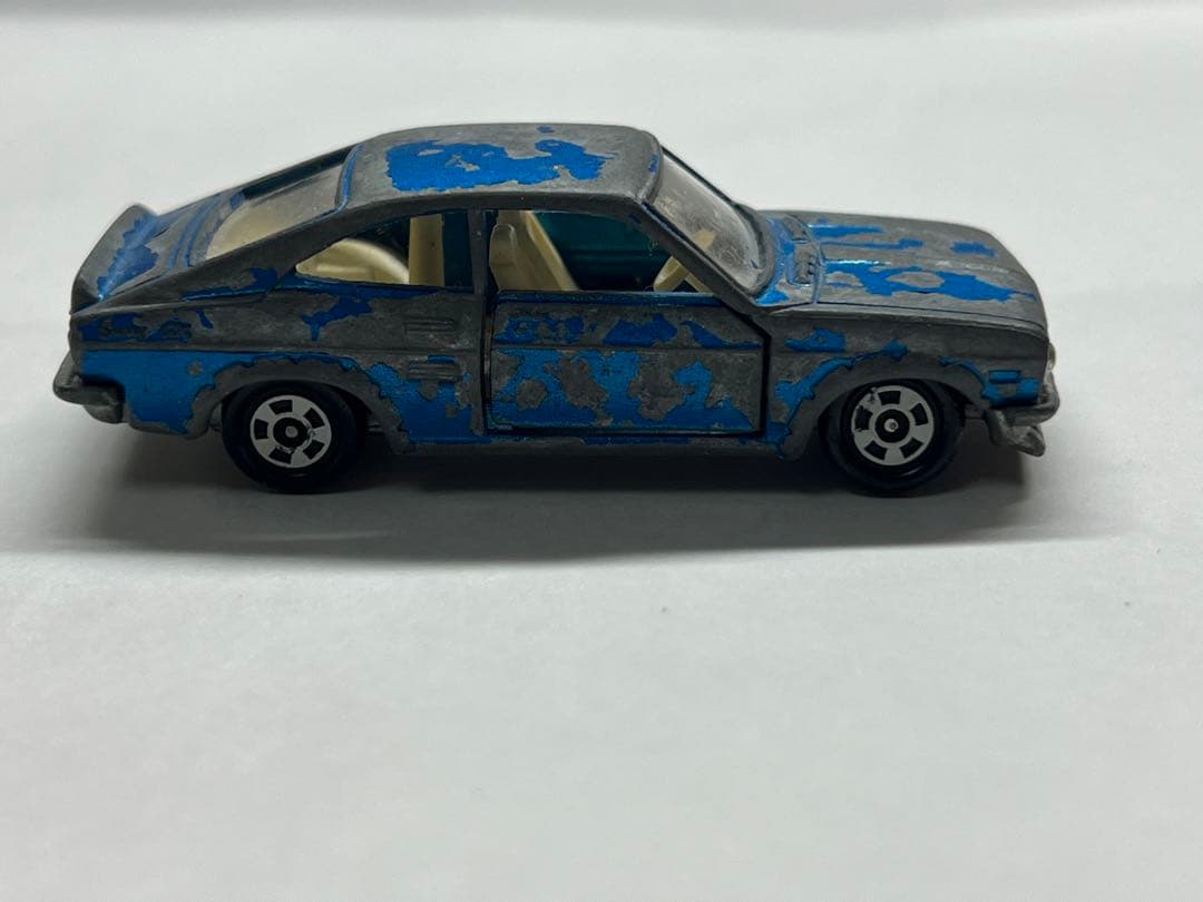 日本製トミカ　サニー1200クーペレーシング