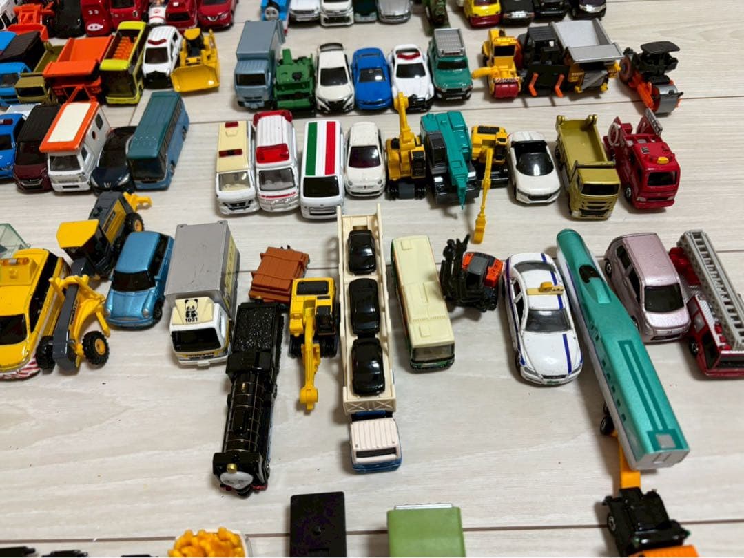 トミカ まとめ売り　80台以上