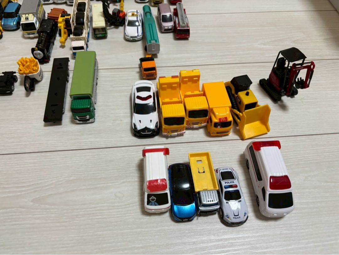 トミカ まとめ売り　80台以上