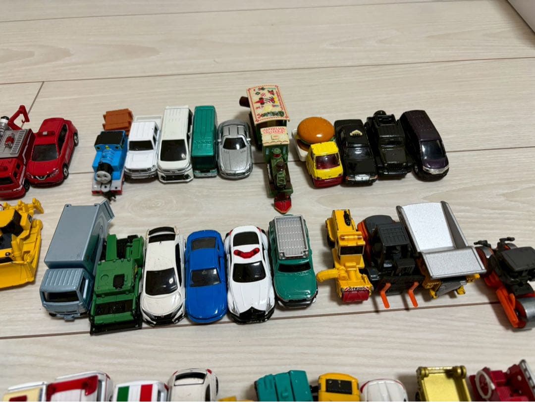 トミカ まとめ売り　80台以上