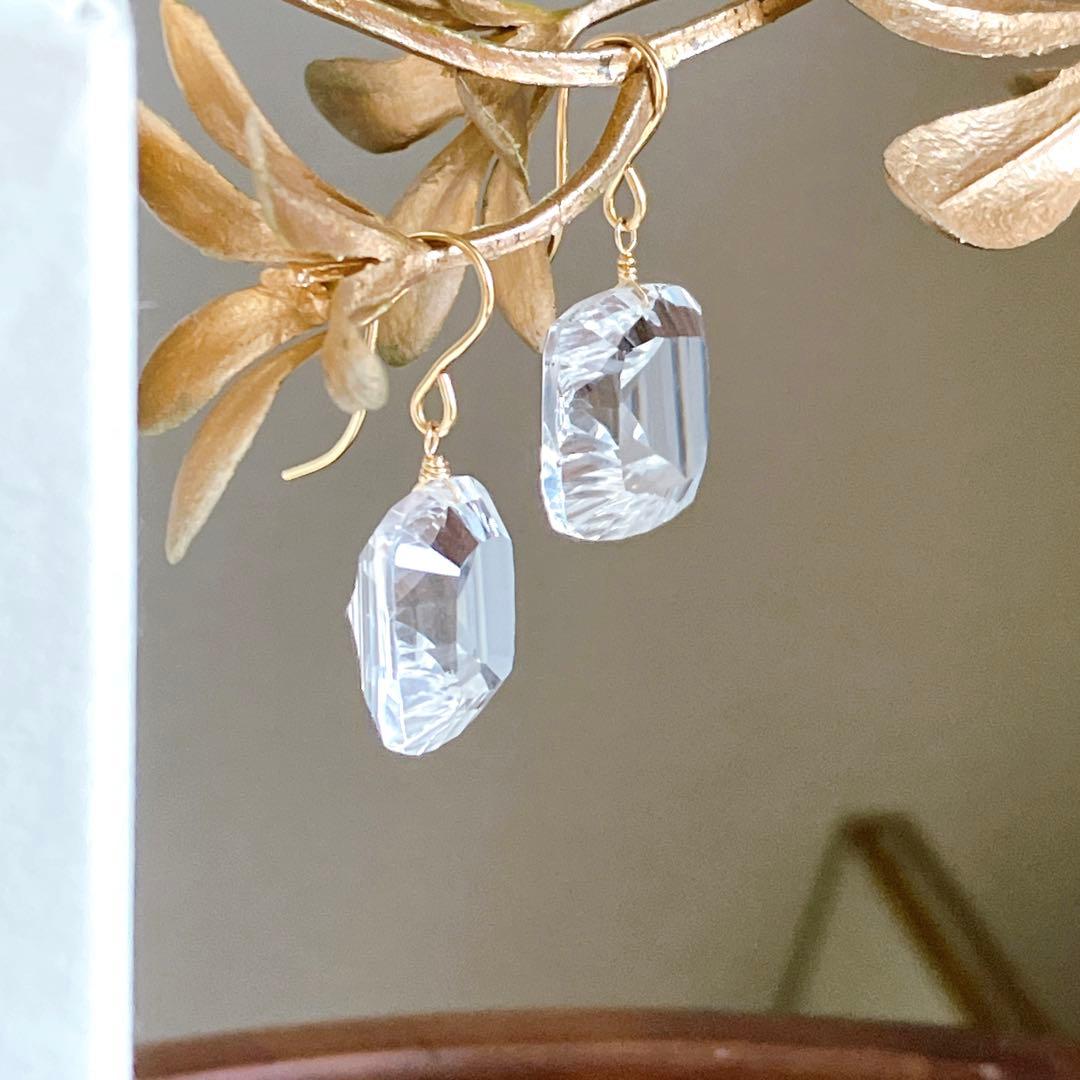 一点物✧スクエアコンケーブカット水晶ピアス✧14kgf