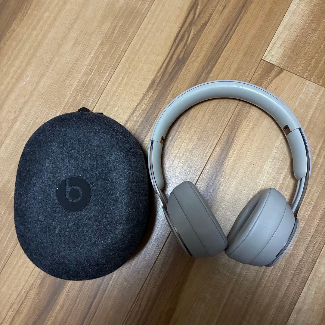 Beats Solo Pro ワイヤレスヘッドホン グレー