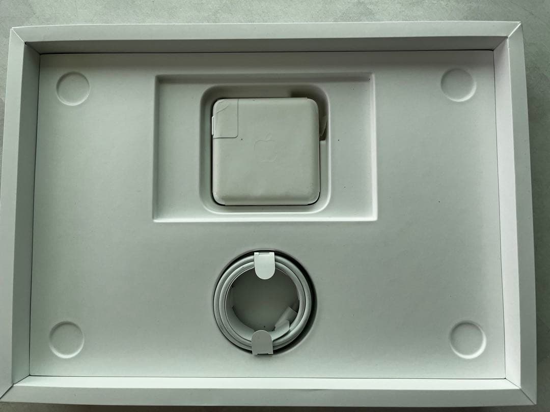 [新品同様]Apple MacBook Pro 13インチ 2020