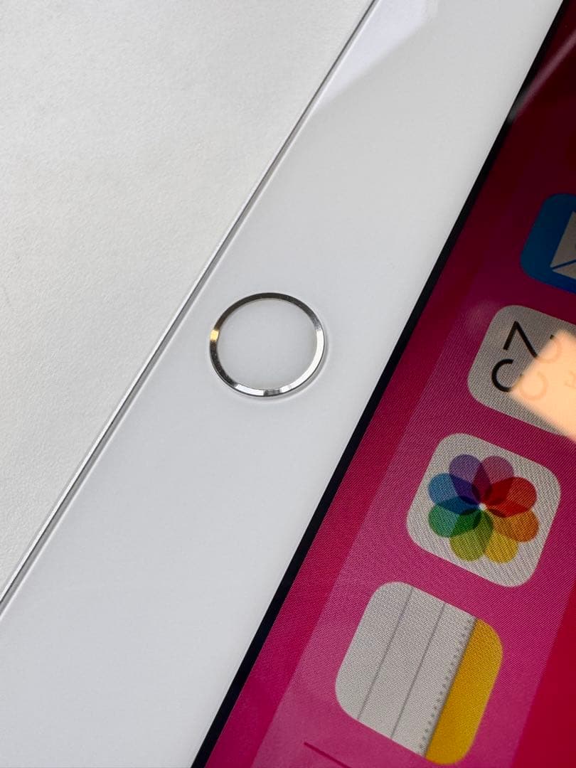 【美品】Apple iPad 第7世代 10.2インチ シルバー 本体