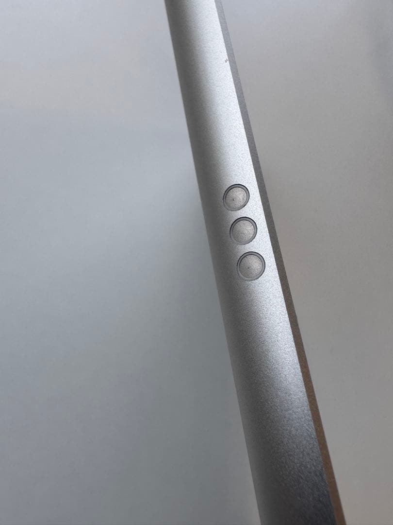 【美品】Apple iPad 第7世代 10.2インチ シルバー 本体