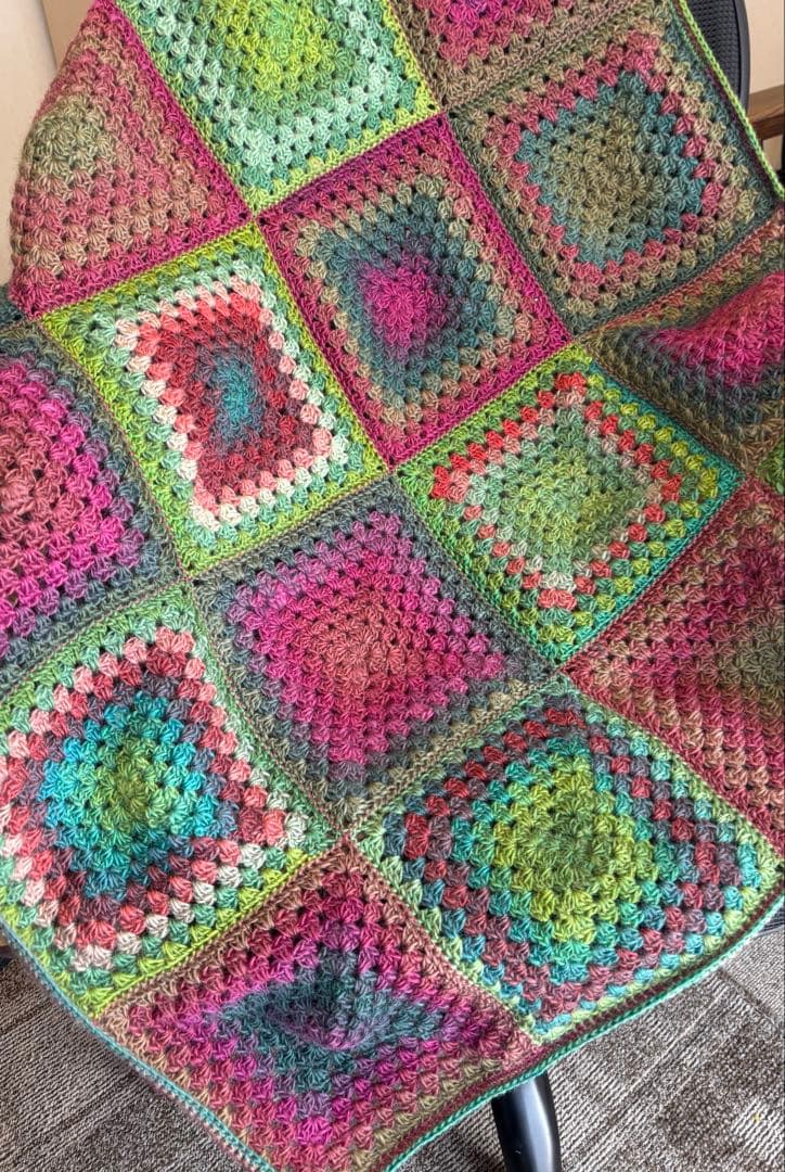 かぎ針編み　グラニースクエア　ブランケット　95×75 ハンドメイド