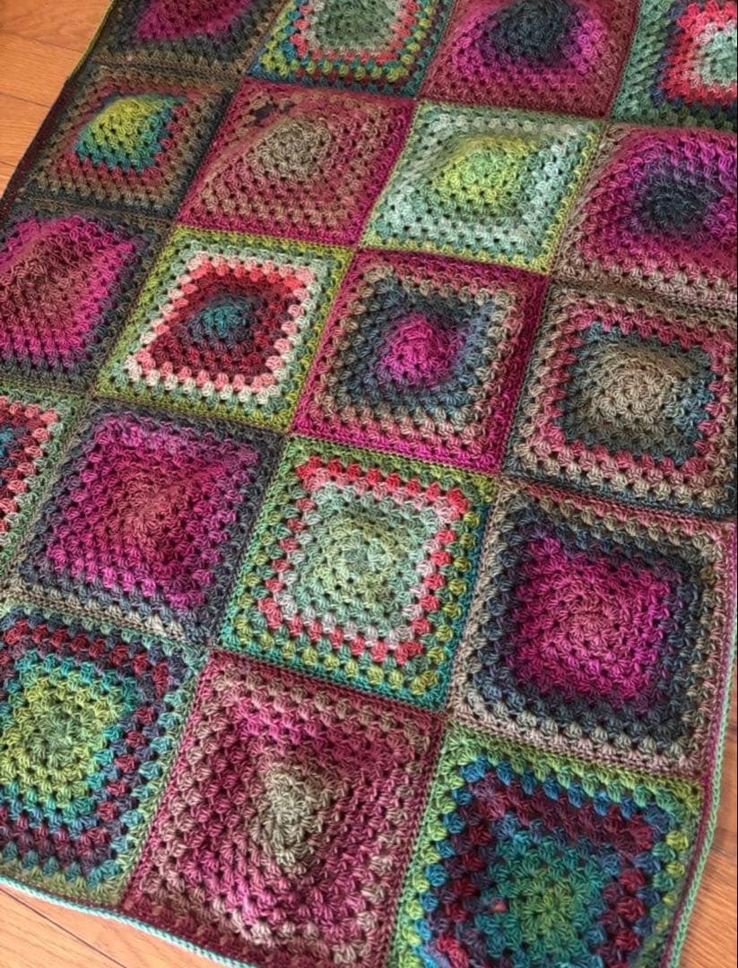 かぎ針編み　グラニースクエア　ブランケット　95×75 ハンドメイド