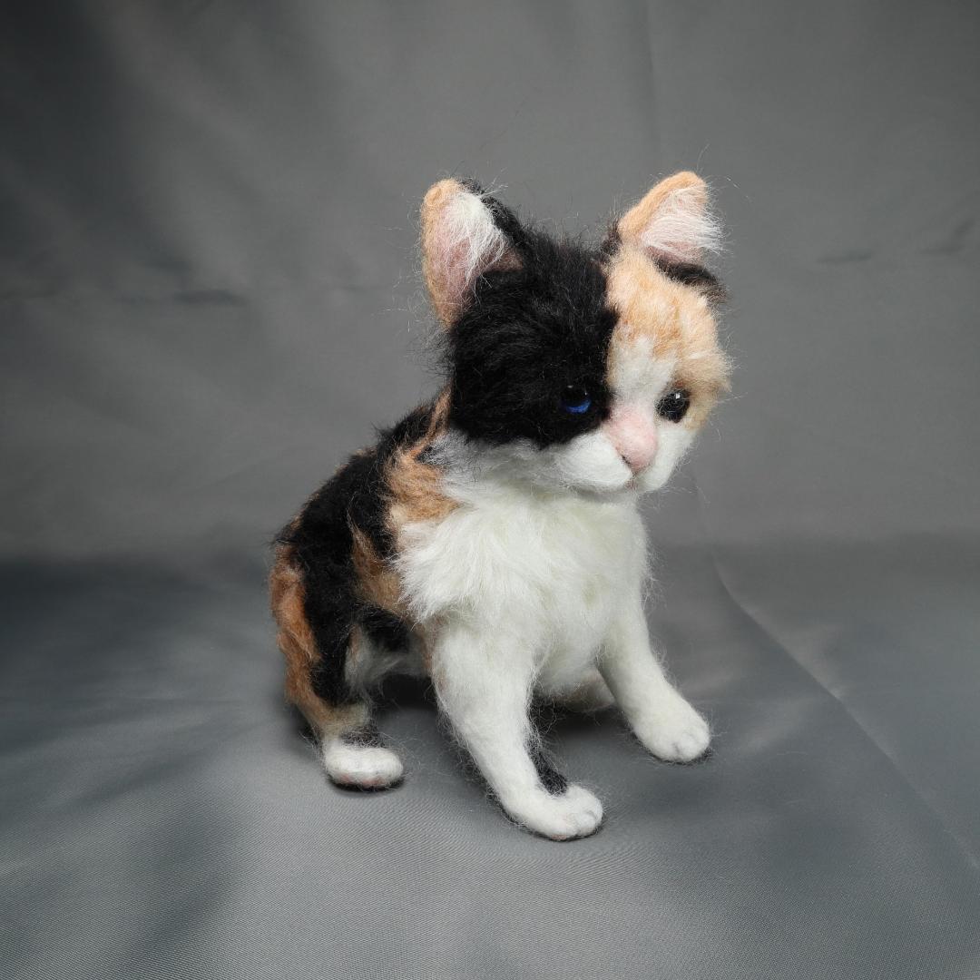 羊毛フェルト フェザーフィールド様確認用 三毛子猫  ハンドメイド 猫オーダー