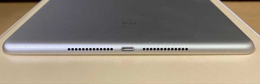 【本日限定】iPad5 Silver 128GB バッテリー最大容量100%