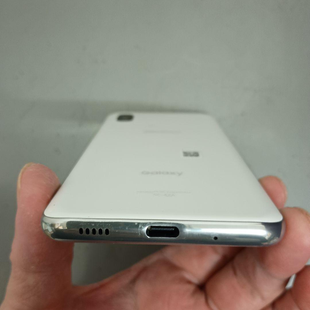 GALAXY A21 SC42A SIMフリー ホワイト64GB、無色ケース付き